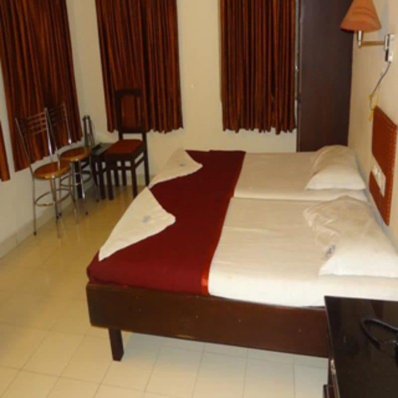 Mjm Plaza Hotel Kochi Buitenkant foto